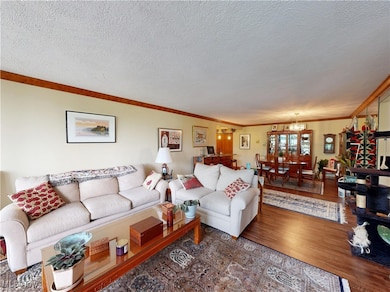 Bonneville Tower unit 53, Euclid, OH 44132 - photo 7