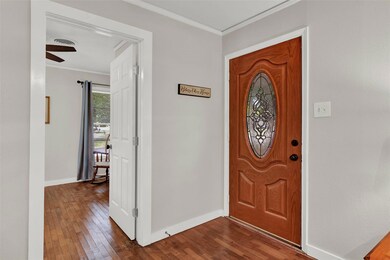 1313 Hillcrest Blvd, Gainesville, TX 76240 - photo 3