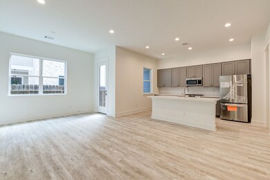 2529 Judiway St, Houston, TX 77018 - photo 2