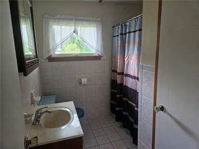 555 N Maple St, Mercer, PA 16137 - photo 7