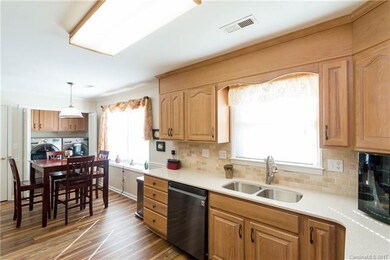 624 Stockton St unit 624, Statesville, NC 28677 - photo 7