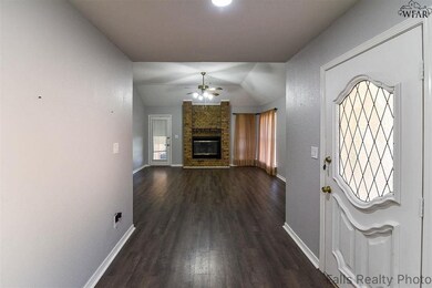 1509 Carol Ln, Wichita Falls, TX 76302 - photo 6