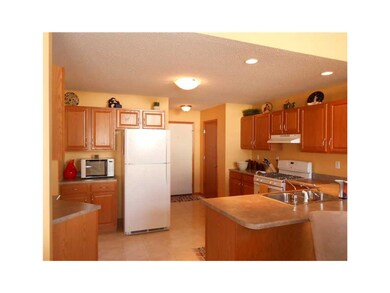 Kitchen. Beautiful Open Kitchen!
