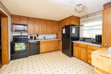 1518-8th-Ave-N-012