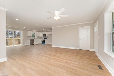 122 Lake St, Elkin, NC 28621 - photo 5