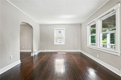 1721 Boundary St, Aliquippa, PA 15001 - photo 5