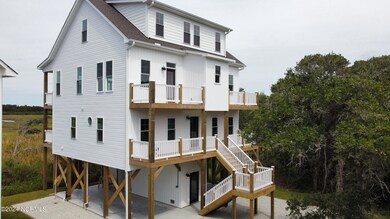 310 Bay Circle