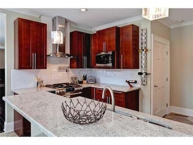 106 E Gates St, Columbus, OH 43206 - photo 5