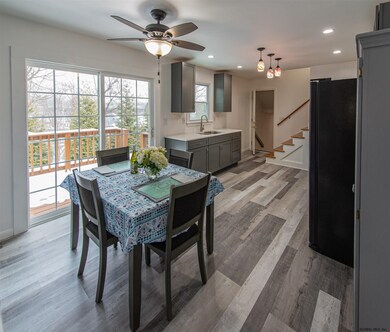 11 Daniel St, Rensselaer, NY 12144 - photo 4