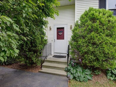 4 Colonial Rd, Douglas, MA 01516 - photo 4