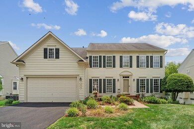 1919 Powells Landing Cir, Woodbridge, VA 22191 - photo 2