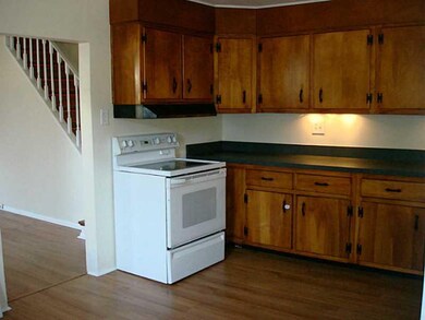 14 Maple St, Muse, PA 15350 - photo 4