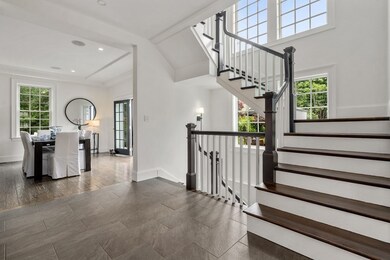 8 Rutledge St, West Roxbury, MA 02132 - photo 5