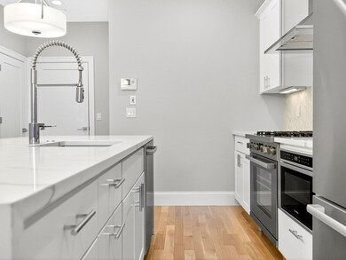 275 Old Colony Ave unit 6, Boston, MA 02127 - photo 5