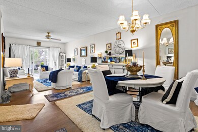 Windsor at Glen Mills unit 305, Glen Mills, PA 19342 - photo 5