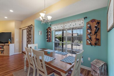 Eat in kitchen space