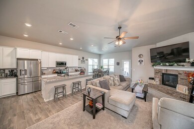 7 Hawk Ave, Odessa, TX 79765 - photo 4