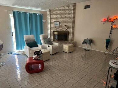 11009 Beaver Trail Dr, Houston, TX 77086 - photo 2