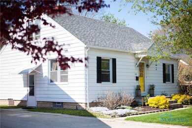 218 Pemberville Rd, Woodville, OH 43469 - photo 3