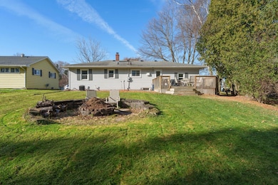 305 S Clark St, Thorp, WI 54771 - photo 2