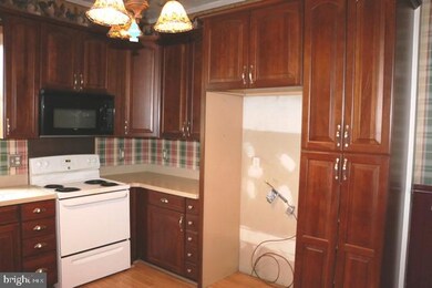 39 East Ave, Hagerstown, MD 21740 - photo 3