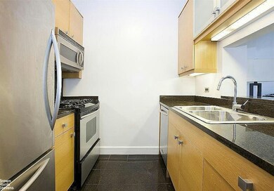120 Riverside Boulevard unit 7H, New York, NY 10069 - photo 7