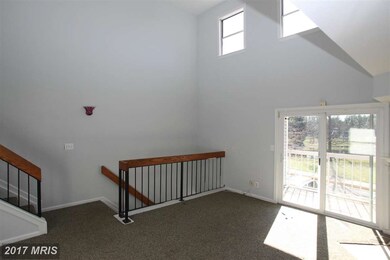 5839 Orchard Hill Ct, Clifton, VA 20124 - photo 3