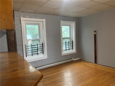 446 N 10th St unit 1, Allentown, PA 18102 - photo 2