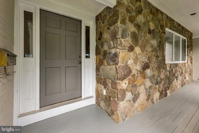 7001 W Greenvale Pkwy, Chevy Chase, MD 20815 - photo 3