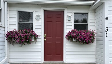 31 Flanders St, Enfield, NH 03748 - photo 4