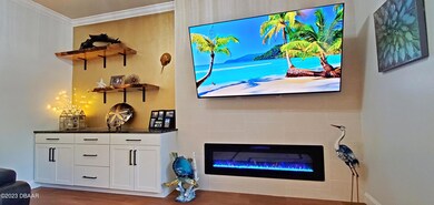 01 FamilyRoom4 Fireplace