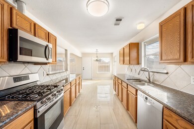 11019 Golden Fern Ct, Houston, TX 77075 - photo 6