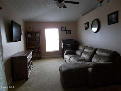 family room 2