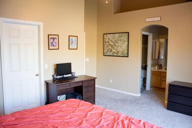 Master Bedroom3