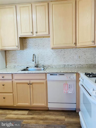 207 Erin Way unit 202, Reisterstown, MD 21136 - photo 7