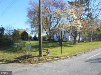 121 E Howard St, Clayton, NJ 08312 - photo 4