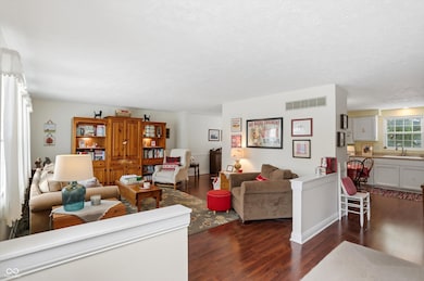 1319 Dogwood Ct, Brownsburg, IN 46112 - photo 5