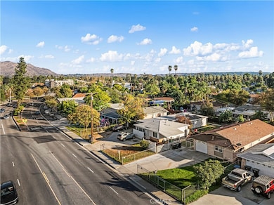 2520 14th St, Riverside, CA 92507 - photo 2