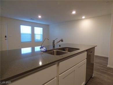9428 Emerald Mesa St, Las Vegas, NV 89139 - photo 7