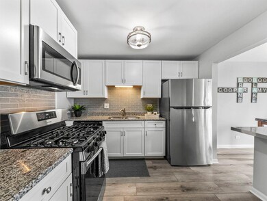 36 Exeter Ct unit 101C, Naperville, IL 60565 - photo 2