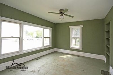 1132 S Park St, Kalamazoo, MI 49001 - photo 4