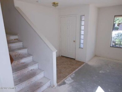 023-322977 Interior Entrance