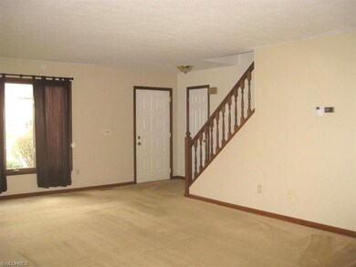 48 Tudor Ln, Kent, OH 44240 - photo 3