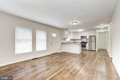 1900 Lewis Ave, Rockville, MD 20851 - photo 5