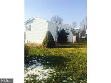 844 Aspen Ave, Spring City, PA 19475 - photo 4