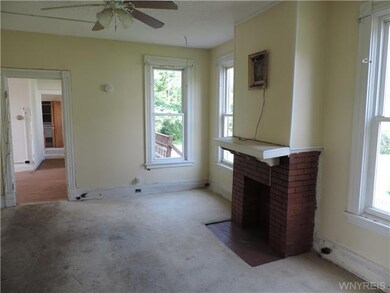 Dining Room. Unit 1: dining room.