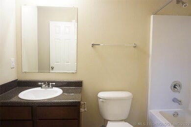 unlisted-address, Broken Arrow, OK 74014 - photo 5