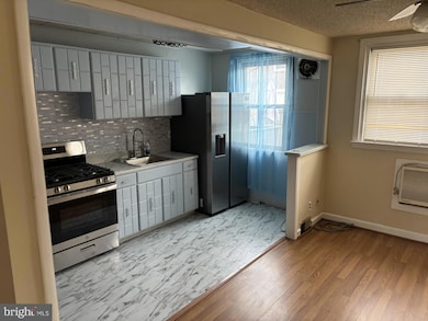 5409 Erdrick St, Philadelphia, PA 19124 - photo 5