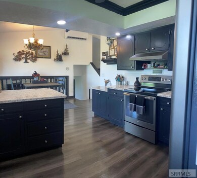 33 S 800 W, Blackfoot, ID 83221 - photo 7