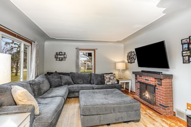 2619 11 Mile Rd, Auburn, MI 48611 - photo 4